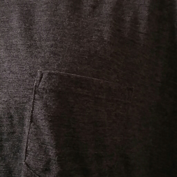 OP gray v-neck short sleeve pocket tee size 2XL - Picture 2 of 4